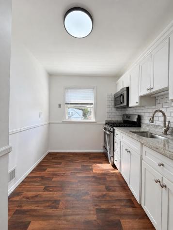 16 Briarwood Road Bayonne NJ 07305