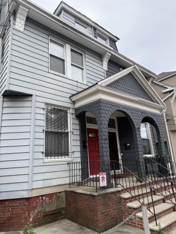 9 Howard Place Jersey City NJ 07306