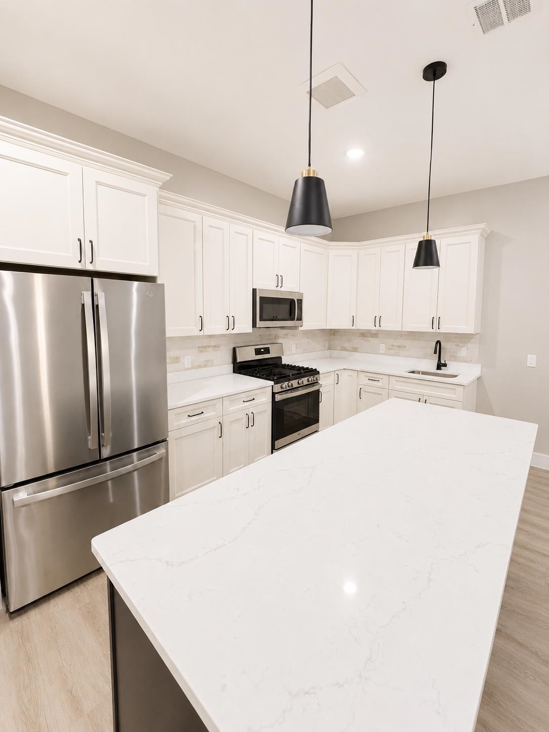 6121 Unit 302 Bergenline Avenue West New York NJ 07093