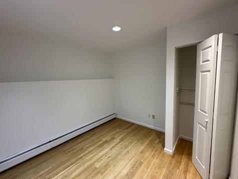 8913 Riverside Place North Bergen NJ 07047