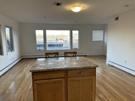 8913 Riverside Place North Bergen NJ 07047