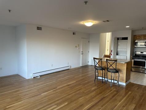 8913 Riverside Place North Bergen NJ 07047