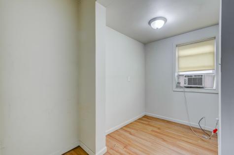 77 Wallis Avenue Jersey City NJ 07304