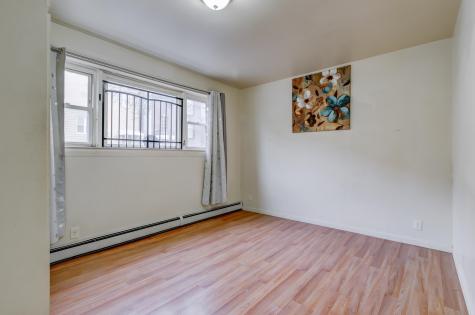 77 Wallis Avenue Jersey City NJ 07304