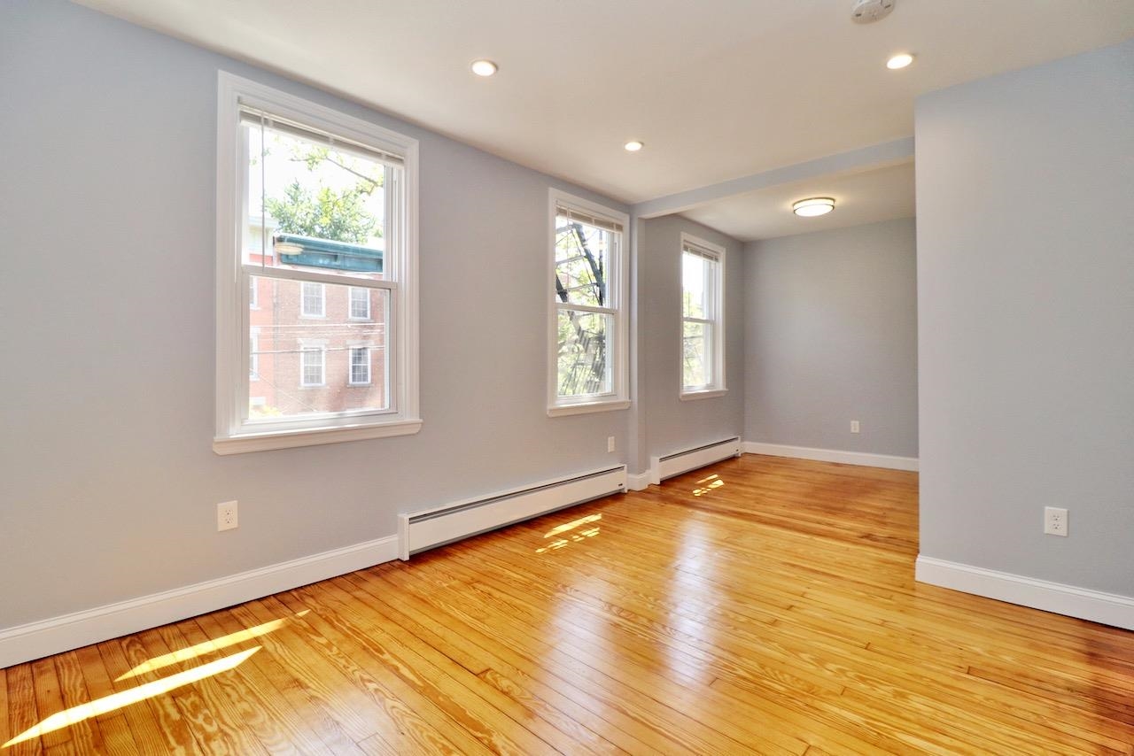 326 5th Street Jersey City NJ 07302