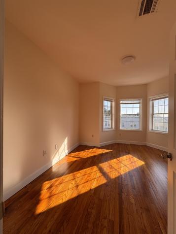 226 Linden Avenue Jersey City NJ 07305