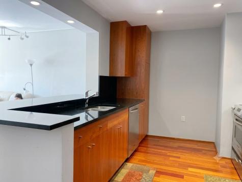 3207 City Place Edgewater NJ 07020