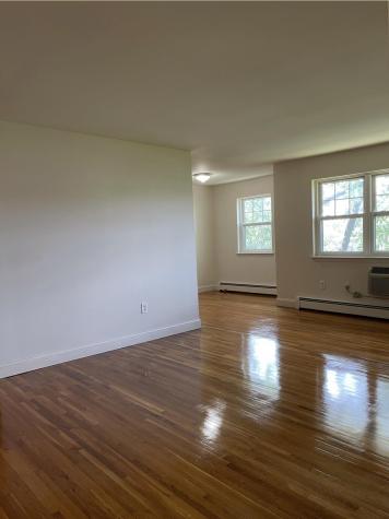 220 Meadow Lane Secaucus NJ 07094