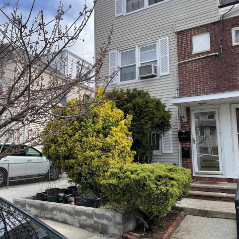 16 Kelly Parkway Bayonne NJ 07002