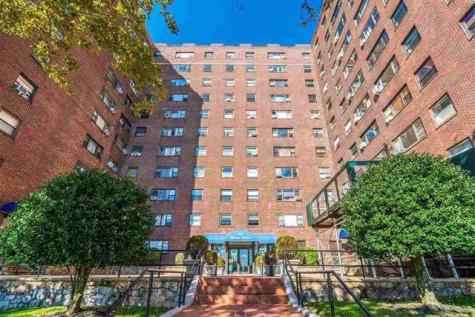 6515 Boulevard East West New York NJ 07093