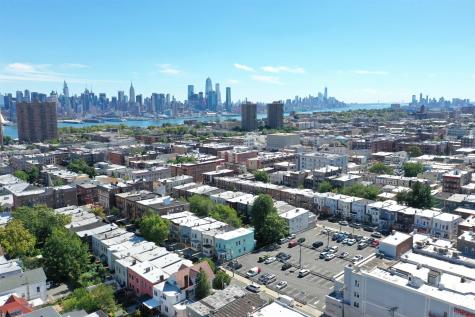 440-42 58th Street West New York NJ 07093