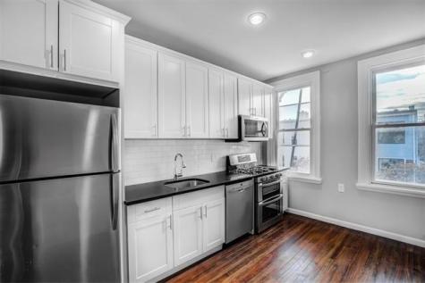 221 Shippen Street Weehawken NJ 07086