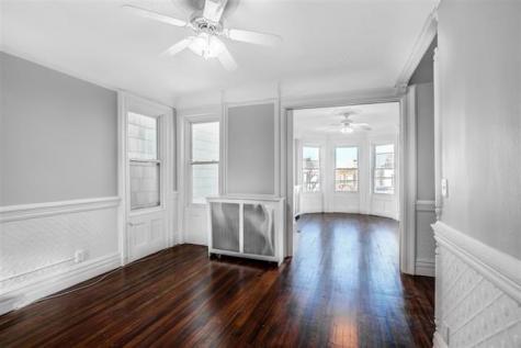 221 Shippen Street Weehawken NJ 07086