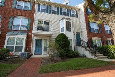 8 Droyers Pointe Boulevard Jersey City NJ 07305