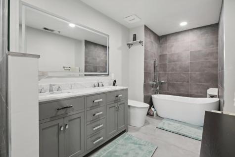 80 Lydia Drive Guttenberg NJ 07093