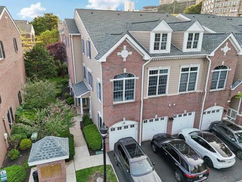 80 Lydia Drive Guttenberg NJ 07093