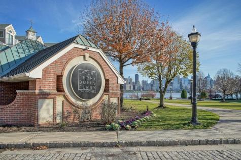 80 Lydia Drive Guttenberg NJ 07093