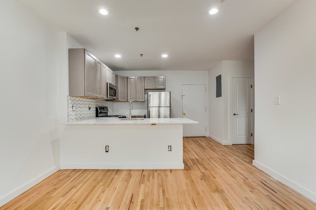 204 Grand Street Hoboken NJ 07030