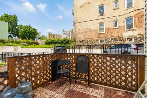 5 Oak Street Weehawken NJ 07086