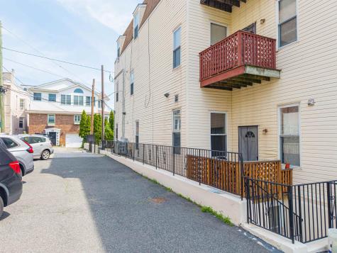 5 Oak Street Weehawken NJ 07086