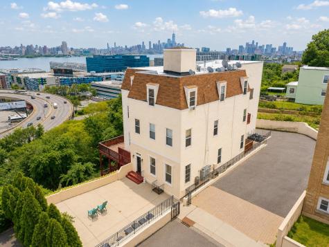 5 Oak Street Weehawken NJ 07086
