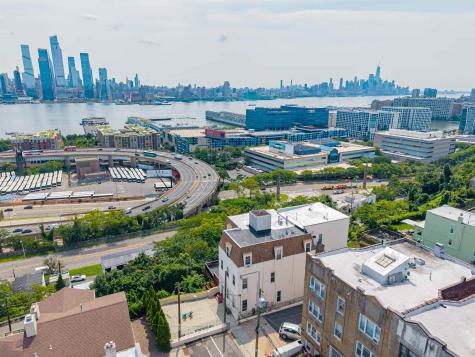 5 Oak Street Weehawken NJ 07086