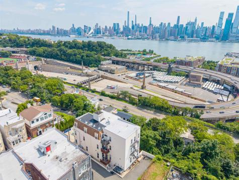 5 Oak Street Weehawken NJ 07086