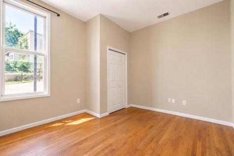 5 Oak Street Weehawken NJ 07086