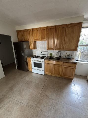 573 Avenue E Bayonne NJ 07002