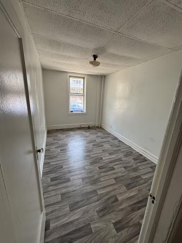 573 Avenue E Bayonne NJ 07002