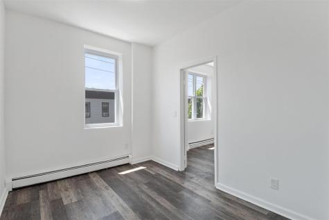 310 Paterson Plank Road Union City NJ 07087
