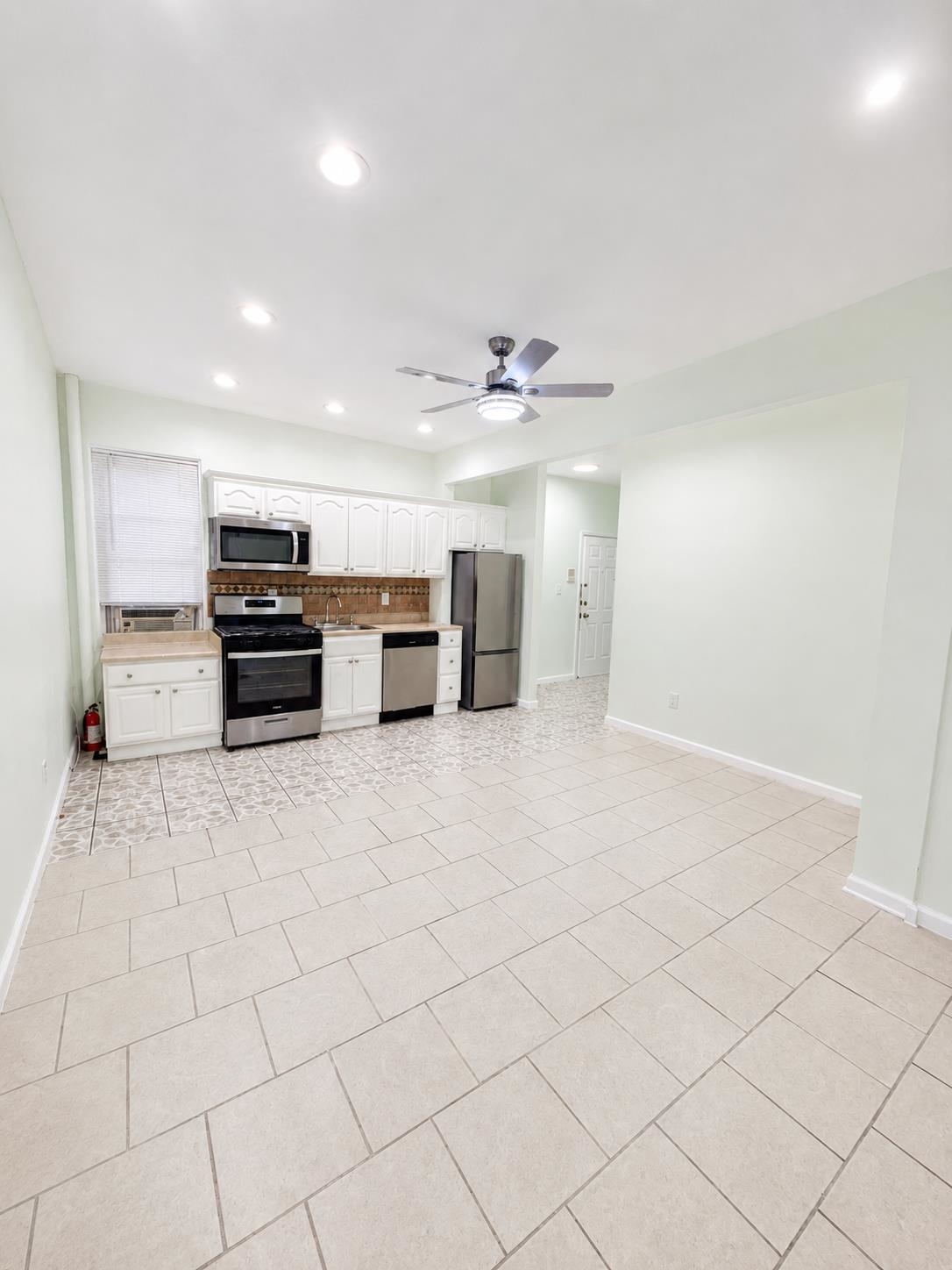 437 53rd Street West New York NJ 07093