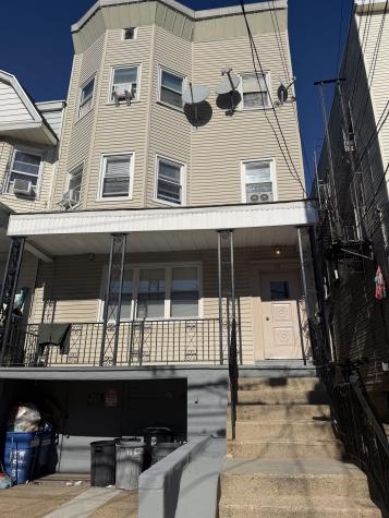 15 West 52nd Street Bayonne NJ 07002