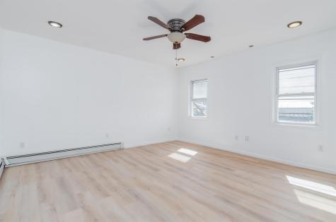 147 Avenue E Bayonne NJ 07002