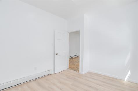 147 Avenue E Bayonne NJ 07002