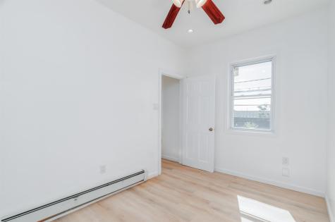147 Avenue E Bayonne NJ 07002