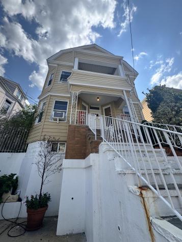 72 17th Street Bayonne NJ 07002