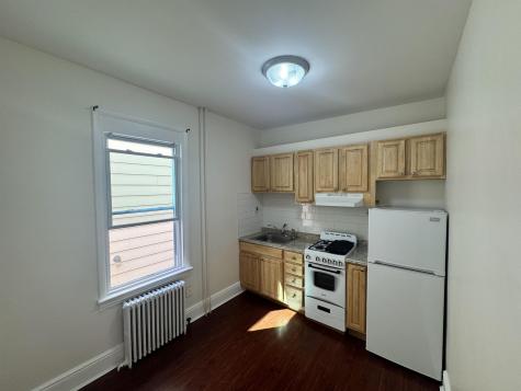 72 17th Street Bayonne NJ 07002