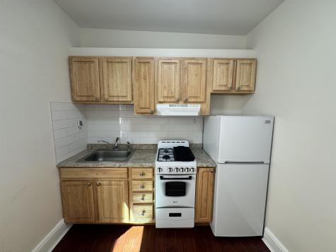 72 17th Street Bayonne NJ 07002