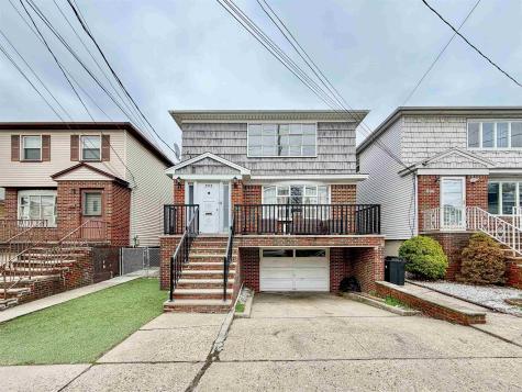 502 Avenue E Bayonne NJ 07002