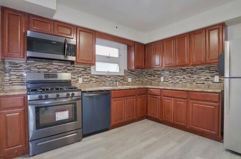 502 Avenue E Bayonne NJ 07002