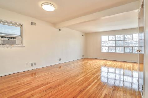 502 Avenue E Bayonne NJ 07002