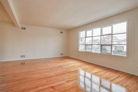 502 Avenue E Bayonne NJ 07002