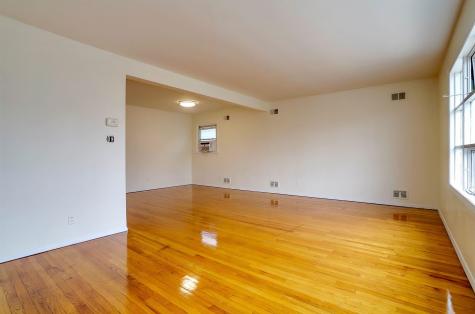 502 Avenue E Bayonne NJ 07002