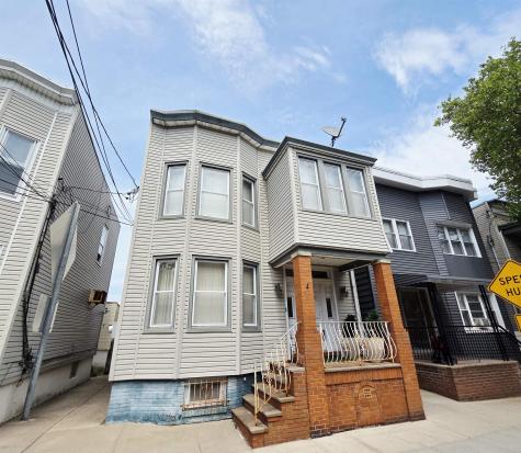 906 20th Street Union City NJ 07087