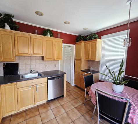 906 20th Street Union City NJ 07087