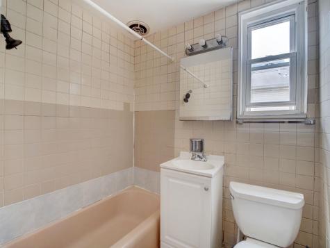 276 Van Wagenen Avenue Jersey City NJ 07306