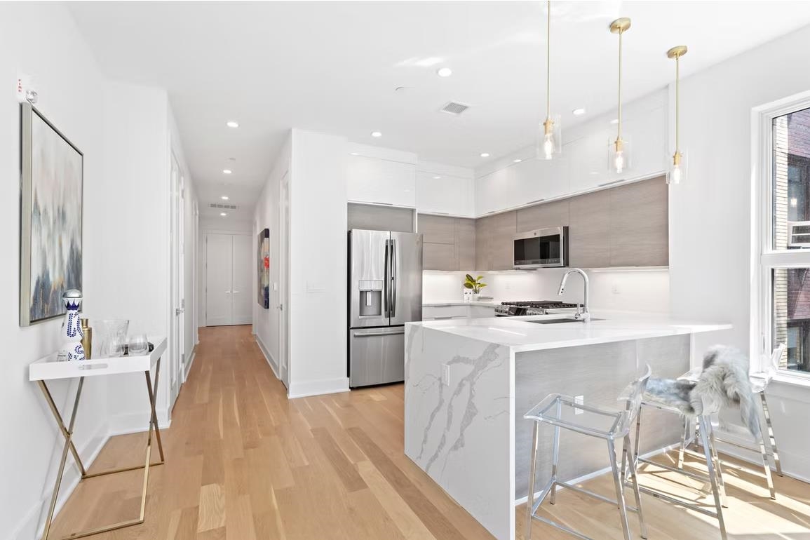 6025 Boulevard East West New York NJ 07093