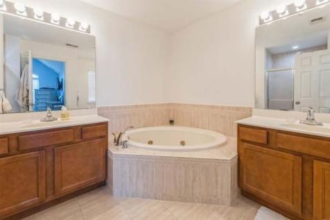 209 Blue Heron Drive Secaucus NJ 07094