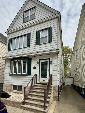 7 Obrien Court Bayonne NJ 07002